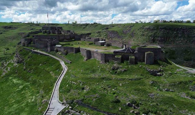 2026/07/kars-kalesi-unesco-dunya-miras-listesi39ne-alinmayi-bekliyor_4.jpg