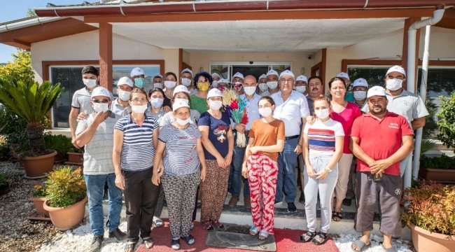 Bayındır Çiçek Üreticileri Tarımsal Kalkınma Kooperatifi (BAYÇİKOOP) üyeler...