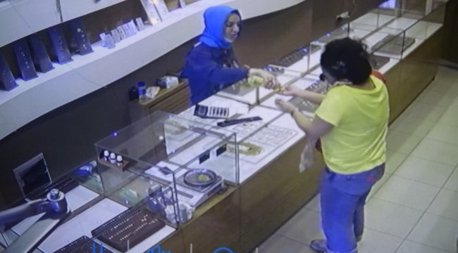 Pendik'te sahte bir kolyeyi kuyumcuya 15 bin liraya bozduran kadın gözd...