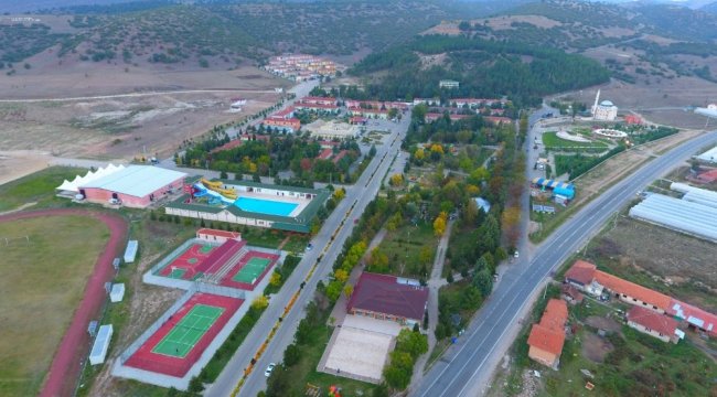 Kütahya'nın termal ilçesi Simav'ın Eynal Kaplıcaları'nda bu yıl...