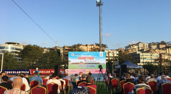 Yenilenen Hasbahçe Stadı'nın açılışında konuşan Kağıthane Belediye Başk...