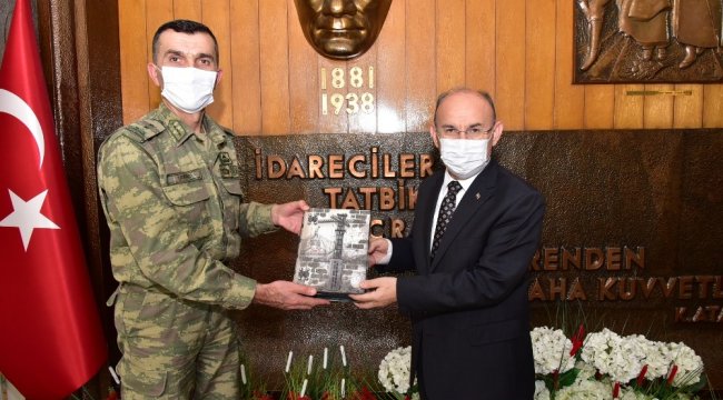 Isparta Eğirdir Dağ Komando Okulu ve Eğitim Merkezi Komutanı Tümgeneral Emr...