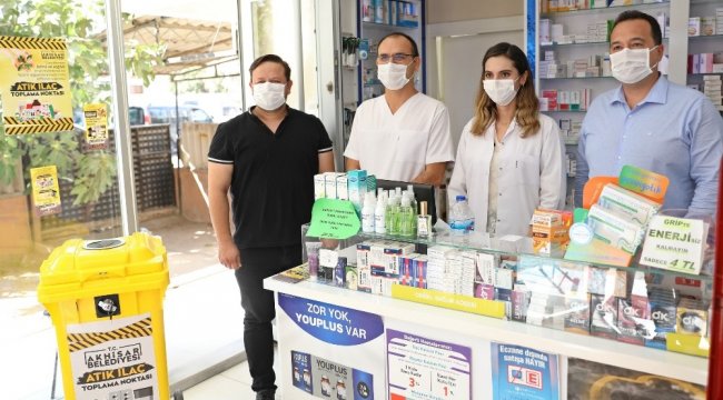 Manisa'nın Akhisar ilçesinde Manisa Eczacılar Odası ve Çevreci Eczacıla...