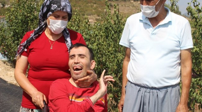 Mersin'de merkez Toroslar ilçesi Kerimler Mahallesi'nde ikamet eden...