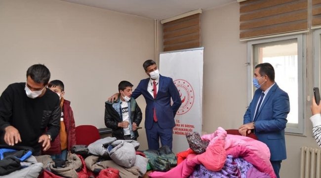 Van Aile, Çalışma ve Sosyal Hizmetler İl Müdür Yardımcısı Cahit Eldemir'...