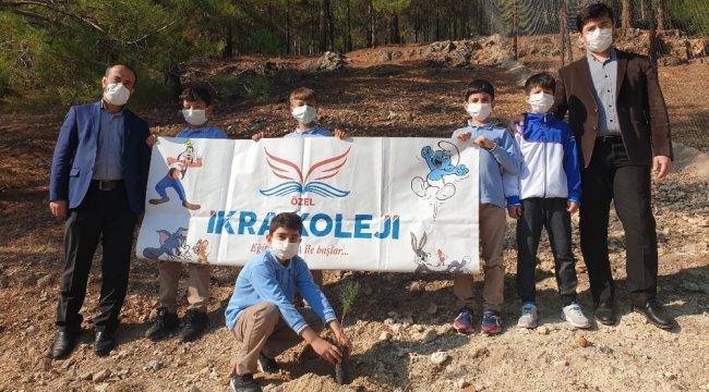 Adıyaman İkra Koleji öğretmen ve öğrencileri