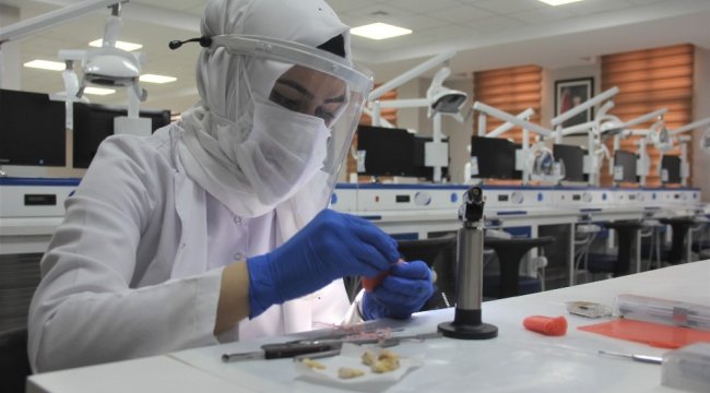 Erzincan Binali Yıldırım Üniversitesi (EBYÜ) Diş Hekimliği Fakültesi'nd...