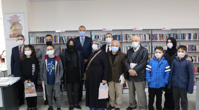 Kütahya'nın Simav ilçesinde, pandemi kısıtlamalarında en çok kitap okuy...