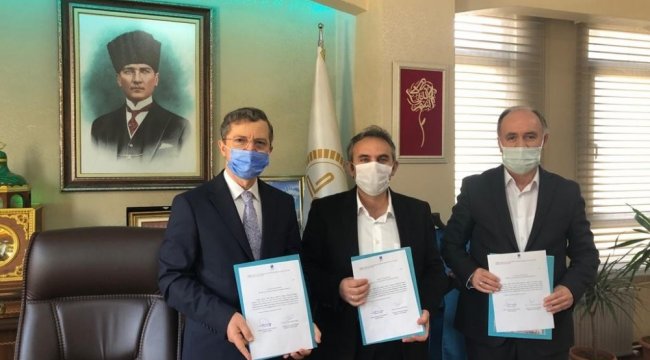 Sakarya Üniversitesi İlahiyat Fakültesi Dekanı Prof. Dr. Ahmet Bostancı, Di...