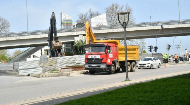 Samsun'un Canik ilçesi Belediye Evleri Kavşağı'nda yapımı devam ede...