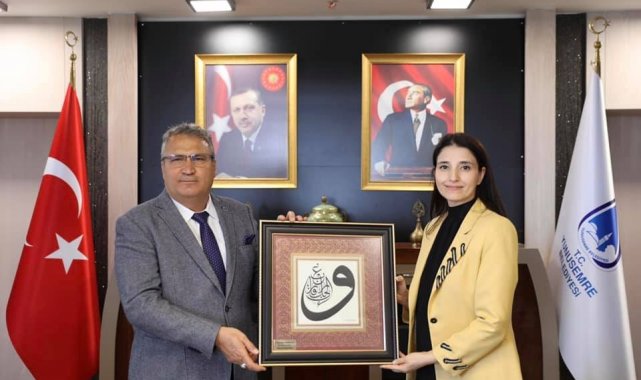 AK Parti Manisa Milletvekili Semra Kaplan Kıvırcık, Yunusemre Belediye Başk...