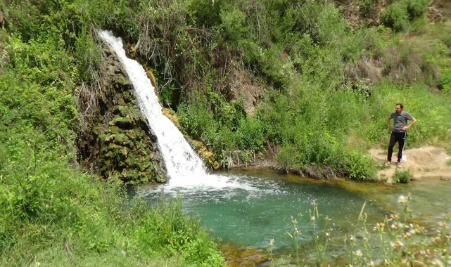 Kütahya'nın Ilıca Kaplıcaları bölgesindeki şelale, turizme kazandırılma...