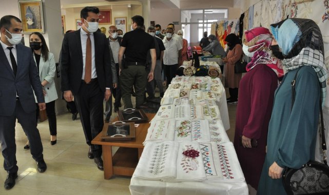 Muş'un Bulanık Halk Eğitimi Merkezi Müdürlüğünün açmış olduğu kurslara ...
