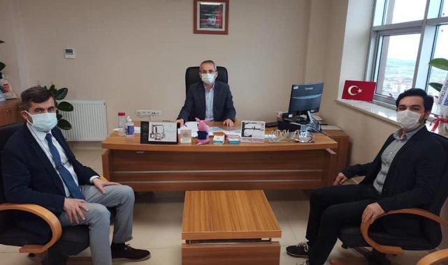 Tosya Kaymakamı Deniz Pişkin, İlçede aşı olabilecek vatandaşlara ve yaş gru...