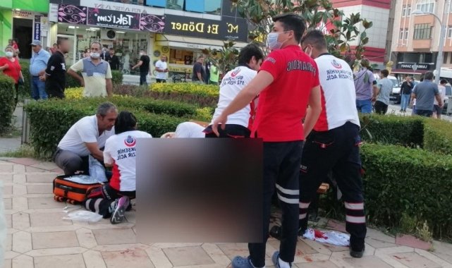 Tekirdağ'ın Çerkezköy ilçesinde seyyar satıcı ile vatandaş arasında çık...