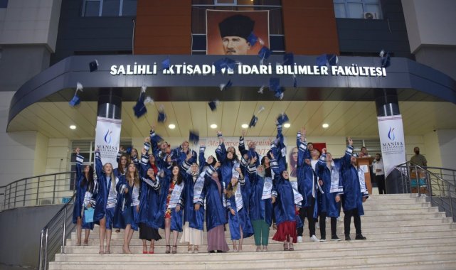 Manisa Celal Bayar Üniversitesi (MCBÜ) Beş Eylül Yerleşkesinde 2017-2018 eğ...