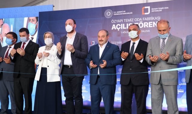 Sanayi ve Teknoloji Bakanı Mustafa Varank, Yalova'da hastanelerde, labo...