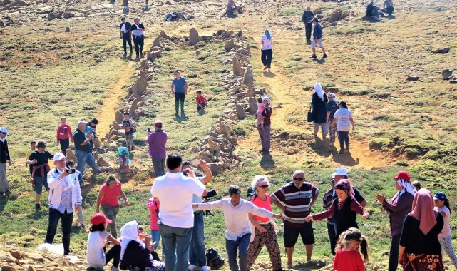 Denizli'de Hanay Evleri, Kartal Gölü, Topuklu Yaylası ve anıt ağaçlarıy...