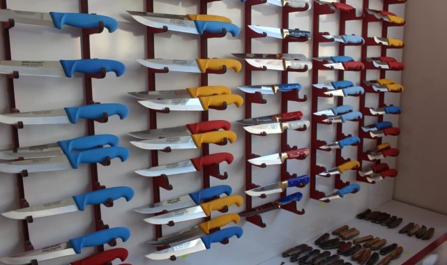Denizli'nin Serinhisar İlçesi Yatağan Mahallesi'nde üretilen bıçak ...