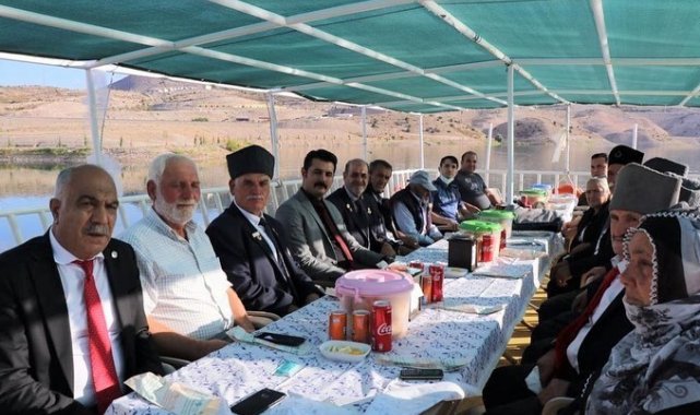 Erzincan İliç İlçe Kaymakamı Mehmet Bek tarafından şehit yakınları, gazi ve ailelerine yemek programı