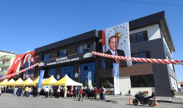 Gaziantep'in Beydilli Mahallesi'nde yapımı tamamlanan ve GASMEK, gü...