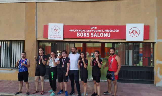 Manisa'nın Alaşehir ilçesinden Ege Bölgesi Muay Thai Şampiyonasına katı...