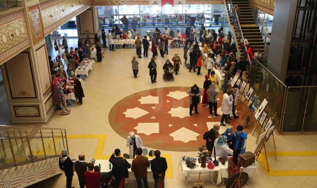 Bağcılar Belediyesi Feyzullah Kıyıklık Engelliler Sarayı kursiyerleri, tasa...