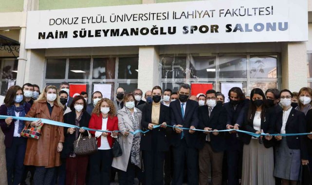 Dokuz Eylül Üniversitesi (DEÜ)'nin, İlahiyat Fakültesi Yerleşkesinde ba...