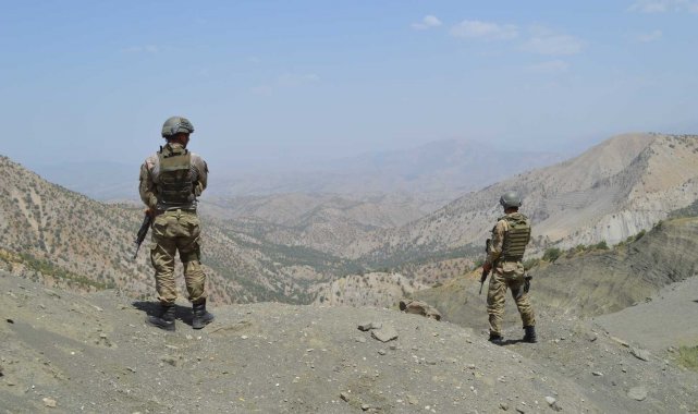 Şırnak Bestler Dereler bölgesinde bulunan terörist gurupların etkisiz hale ...