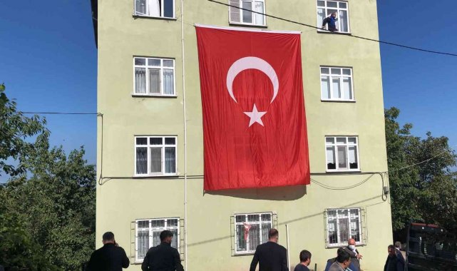 Suriye'de yapılan hain saldırı sonucu Samsunlu Sözleşmeli Er Tayfun Özk...