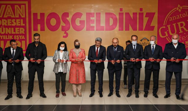 Van'da Anatolia Grup tarafından bu yıl altıncısı düzenlenen 'Yörese...