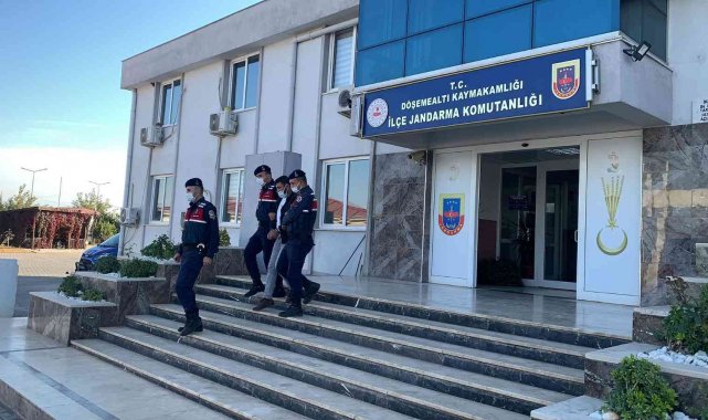 Antalya'nın Döşemealtı ilçesinde 4 ayrı suç kaydı bulunan şüpheli, jand...