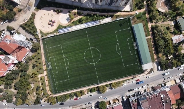 Esatpaşa Mahallesi'nde yapımı süren spor parkı, zinde ve sağlıklı kalma...