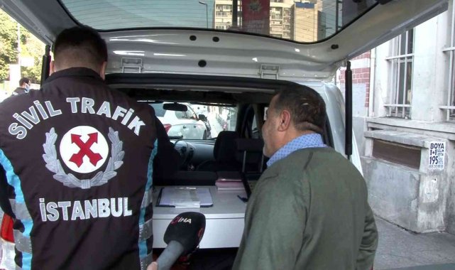 İstanbul Emniyet Müdürlüğüne bağlı Sivil Trafik Şube Müdürlüğü ekipleri, ti...