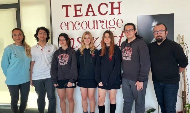 TED İzmir Koleji öğrencilerinin hazırlamış olduğu "The Dream of Plasti...