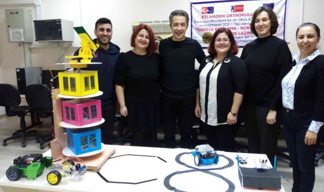 Balıkesir'in Bandırma İlçesinde Eti Maden Ortaokulu, AB (Erasmus+K101) ...