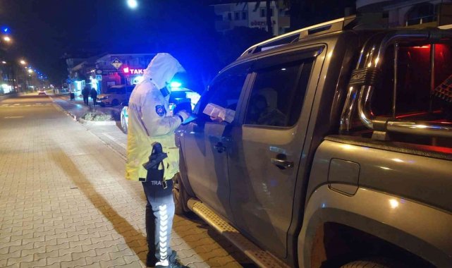Muğla'nın Marmaris ilçesi Emniyet Müdürlüğüne bağlı Trafik Tescil Denet...