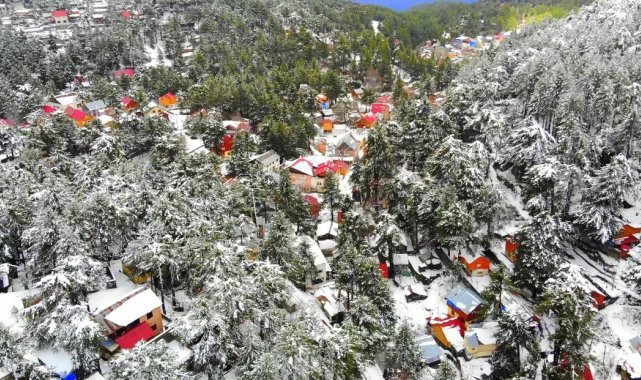 Osmaniye'de Amanos Dağları'nda yer alan Zorkun Yaylası kar yağışıyl...
