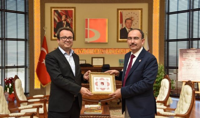 Gençlik ve Spor Bakanlığı Personel Genel Müdürü Engin Yalçın bir takım ziya...