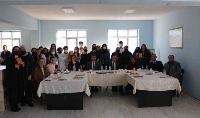 Kütahya Dumlupınar Üniversitesi (DPÜ) Pazarlar Meslek Yüksekokulu'nda y...