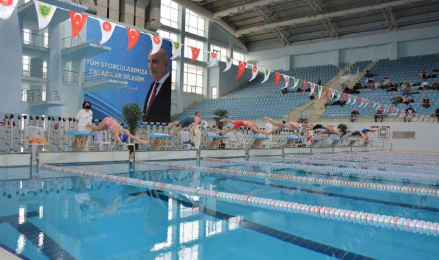 Keçiören Belediyesi Etlik Olimpik Yüzme Havuzu ve Spor Merkezi, 11-12 Yaş 1...