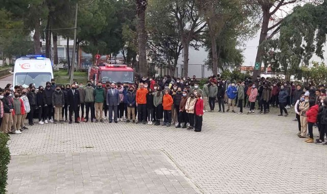 Muğla'nın Datça ilçesinde Şehit Ersoy Yorulmaz Lisesi'nde deprem ve...