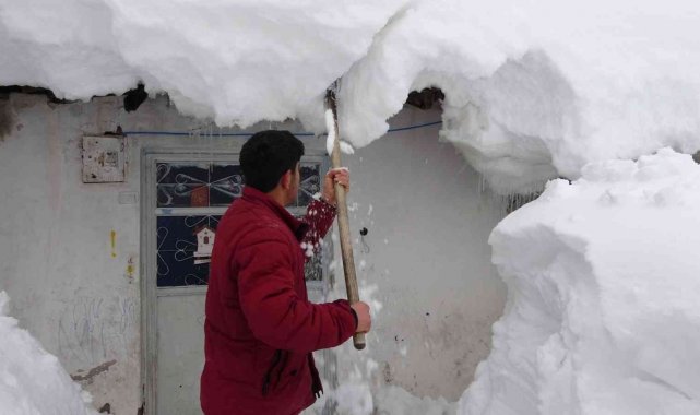 Türkiye'nin en fazla kar yağışı alan ili olan Bitlis'e bu kış yağan...