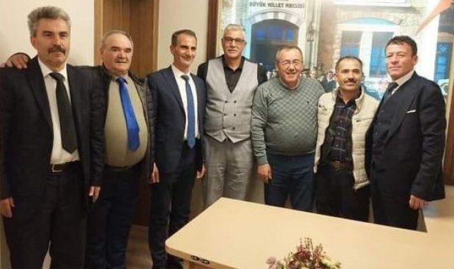 UŞAK (İHA) – Uşak Manavlar ve Pazarcılar Esnaf Odası seçimlerine yapılan it...