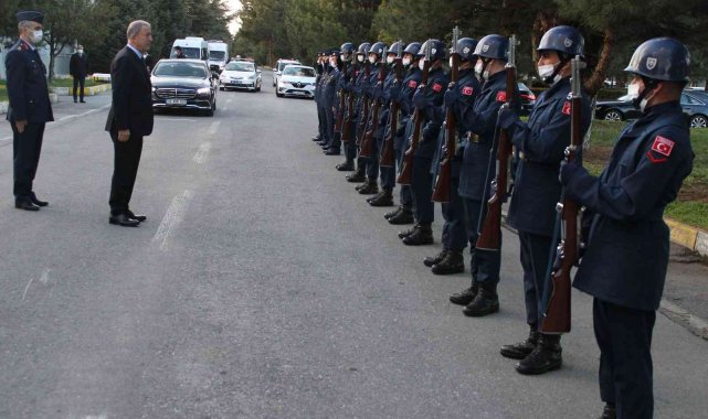 2. Hava Bakım Fabrika Müdürlüğü'nde düzenlenen 'Kayseri Uçak Fabrik...