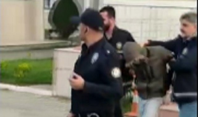 İzmir'in Narlıdere ilçesinde bir kişi, babası ve babaannesini darbedip,...