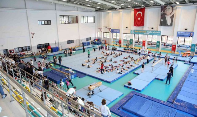 Nilüfer Uluslararası Spor Şenlikleri'nin jimnastik, futbol, petank ve b...