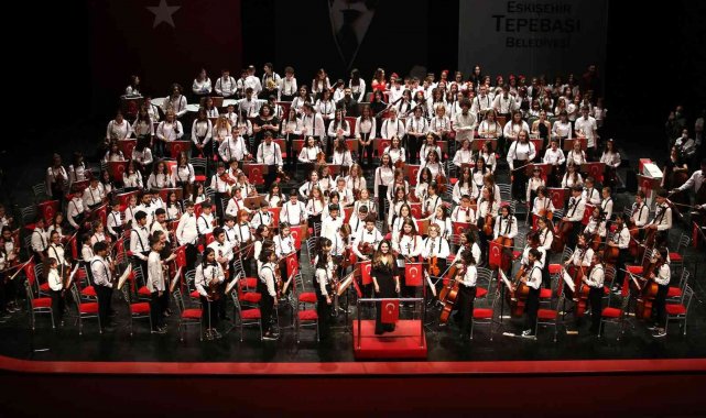 Tepebaşı Belediyesi İki Elin Sesi Var Çocuk Senfoni Orkestraları ve Korolar...