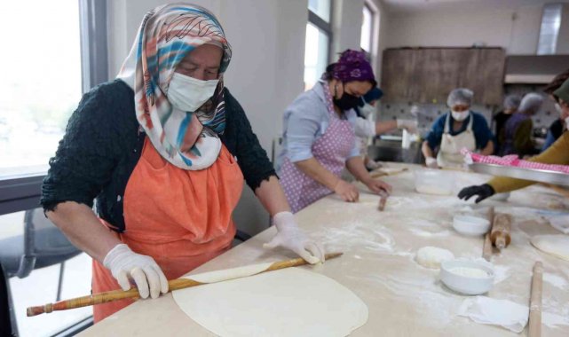 Yenimahalle Belediyesi'ne bağlı Ata Kültür Merkezi'ndeki YENİMEK ye...