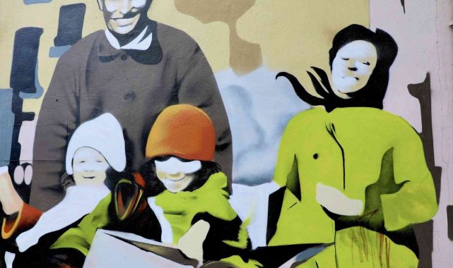 Adana'da, Yüreğir Belediyesinin 'Eski Sinema Sokağı' olarak bil...